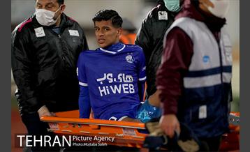 دیدار تیم‌های فوتبال استقلال و صنعت نفت آبادان  43