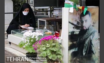 اولین پنجشنبه سال 1400 در بهشت زهرا(س) 30