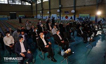 رزمایش همدلی و توزیع ۱۴۰۰۰ بسته معیشتی بین پاکبابان شهر تهران 12