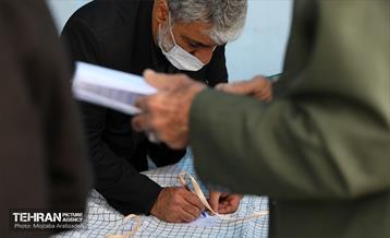 نمازگزاران جمعه پای «میز خدمت شهرداری تهران» 6