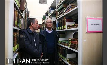 حضور پیروز حناچی در کتابخانه گردی الهام فخاری 19