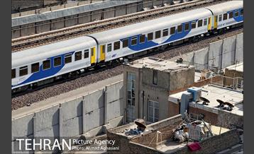 زندگی در حاشیه ریل راه آهن 27