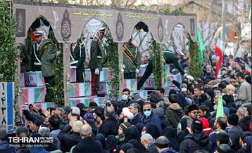 تشییع پیکر ۲۰۰ شهید گمنام دفاع مقدس در تهران 67