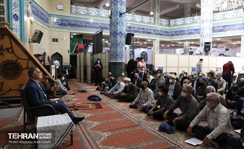 حضور شهردار تهران در مسجد علی ابن الحسین(ع) منطقه 14