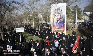 تشییع پیکر شهید گمنام در منطقه ۲۱