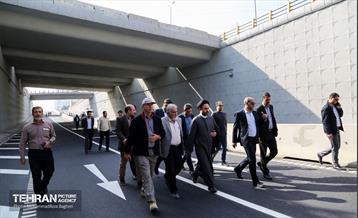 بازدید عضو شورای شهر از پروژه‌های منطقه ۲۲ 26