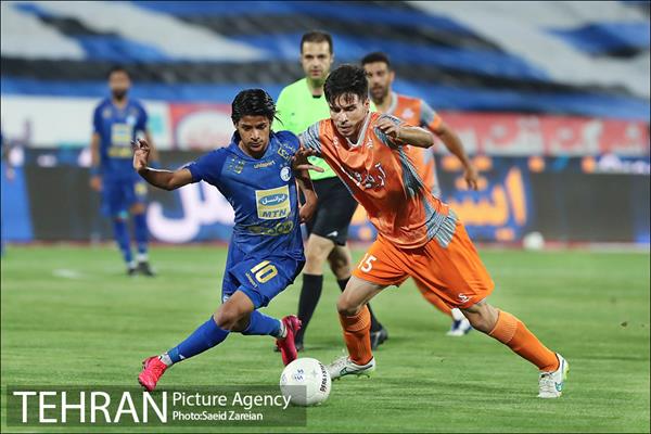 دیدار تیم های استقلال تهران و سایپا 15