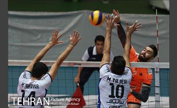 دیدار تیم های والیبال سایپا تهران و هاوش گنبد
