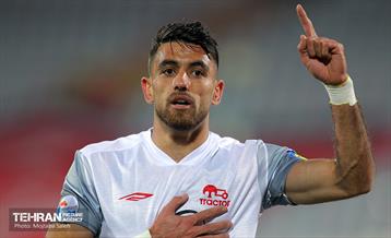 دیدار تیم های فوتبال پرسپولیس تهران و تراکتور سازی تبریز 30