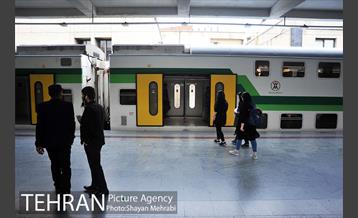 سرویس رسانی مجدد مترو خط 5 در روزهای جمعه 55