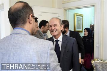 دیدار رئیس مرکز ارتباطات با سفیر فرانسه 8