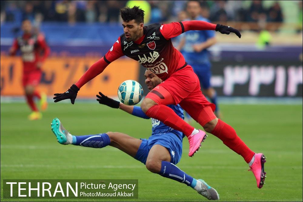 دیدار تیم های فوتبال استقلال و پرسپولیس