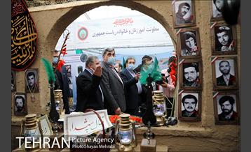 بازدید شهردار تهران از نمایشگاه دفاع مقدس 18