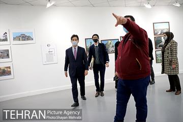 بازدید سفیر ژاپن از نمایشگاه تهران از منظر هنرمندان 5