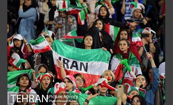 اولین حضور بانوان در رقابت های ملی فوتبال ایران 2 9