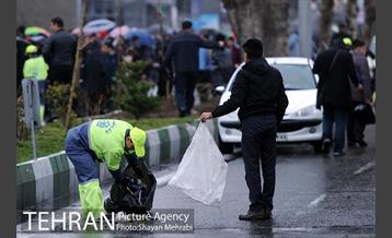 خدمات شهرداری تهران در پایان راهپیمایی یوم الله 22 بهمن 19