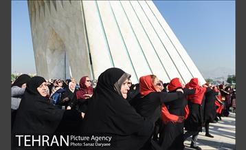 همایش زنگ تحرک و جشنواره بادبادک ها در میدان آزادی 9