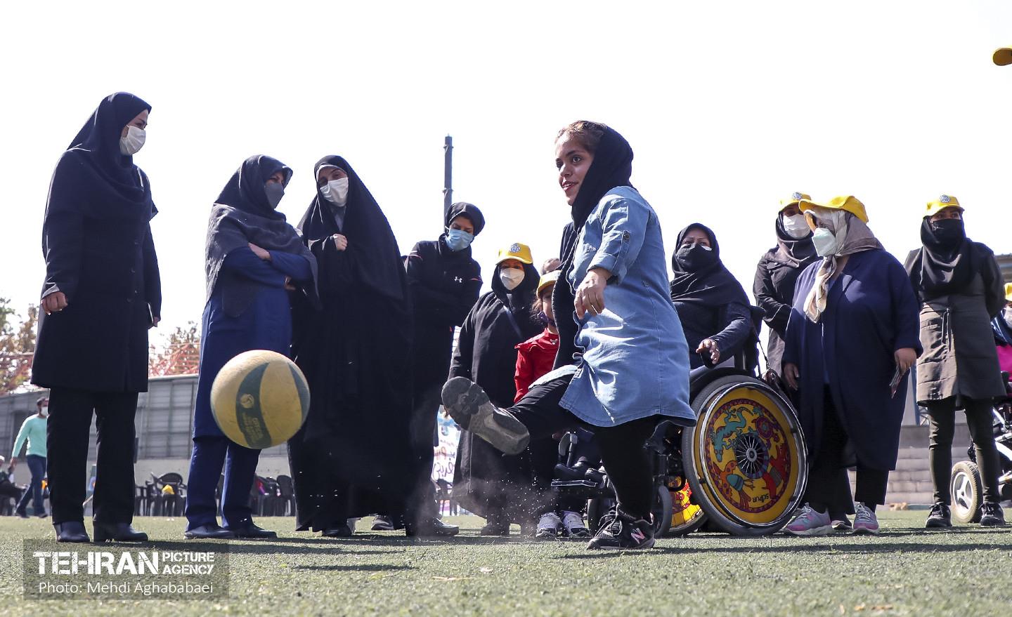 نخستین دوره مسابقات ورزشی بانوان کوتاه قامت 19