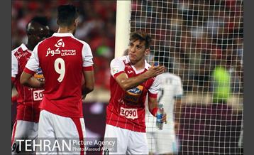 دیدار تیم‌های فوتبال پرسپولیس و پیکان 12