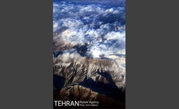 بر فراز ابرها‎ 9