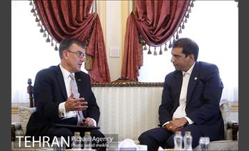 دیدار رئیس مرکز ارتباطات و امور بین الملل شهرداری تهران با سفیر استرالبا 13
