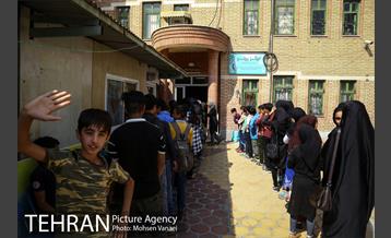 نواختن زنگ مدرسه کودکان کار مرکز پرتو توسط هانیه توسلی 13