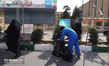 خدمات شهرداری تهران در پایان راهپیمایی ۲۲ بهمن 38