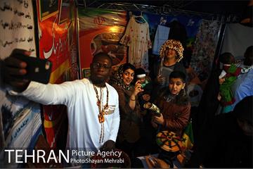 جشنواره فرهنگ ملل، غذا و صنایع دستی در منطقه 10 26