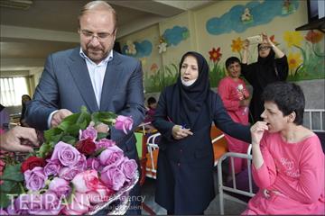 بازدید شهردار تهران از مرکز جامع توانبخشی خیریه وحدت 4