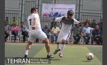 دیدار دوستانه بین پیشکسوتان پرسپولیس-استقلال با کودکان کار 5