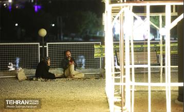 المان نوری بین الحرمین در دریاچه شهدای خلیج فارس  9