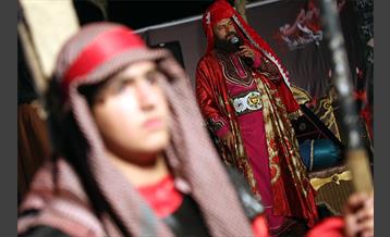 اجرای تعزیه سوگواره عاشورایی در دریاچه شهدای خلیج فارس 1