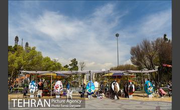 جشنواره تخم مرغ های رنگی در میدان هفت حوض 2