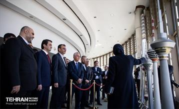 بازدید شهردار دوشنبه از برج میلاد 21