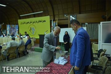 مجمع انتخاباتی فدراسیون اسکی  9