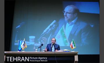 حضور شهردار تهران در دانشگاه شهید بهشتی در روز دانشجو 5