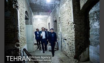 شهردار شب پوریا سوری، سرپرست مرکز ارتباطات شهرداری 42