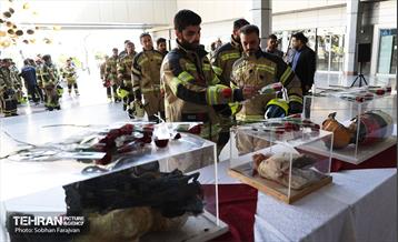 مسابقه پله‌نوردی آتش‌نشانان در برج میلاد 56