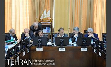 جلسه کمیسون عمران مجلس شورای اسلامی با حضور شهردار تهران 12