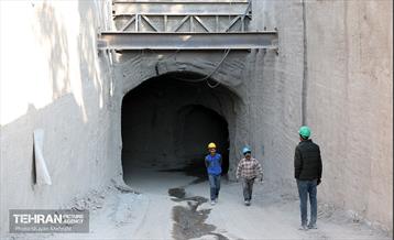 اینجا کارگاهه؛ مترو ورزشگاه تختی 49