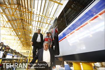 بازدید شهردار تهران از کارخانه واگن سازی تهران 21