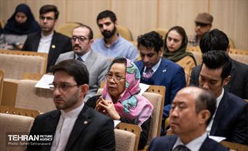 نشست «حقوق بشر در جهان، ایران و شهر» 19