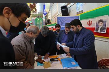 قرار خدمت؛ دیدار مردمی شهردار تهران در مسجد جامع باغ فیض 12