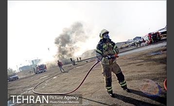 مانور آتش نشانی در شرکت اتوبوسرانی 15