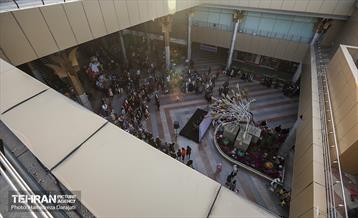 استقبال مسافران نوروزی از برج میلاد تهران  1