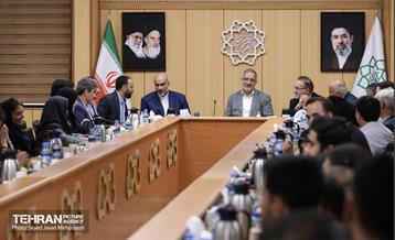 دیدار صمیمانه شهردار تهران با جمعی از پرستاران 20