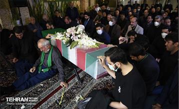 مراسم وداع با پیکر مطهر شهید عملیات تروریستی حرم شاهچراغ (ع) 12