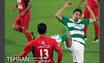 دیدار ذوب اهن و پرسپولیس در لیگ برتر فوتبال