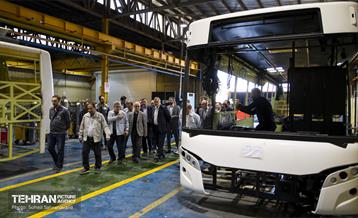 بازدید شهردار تهران از کارخانه خودروسازی «عقاب افشان» 32