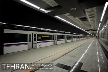 شبگردی اصحاب رسانه در خط 7 مترو تهران 29